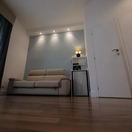 Wake Up In Bed and Breakfast 4*